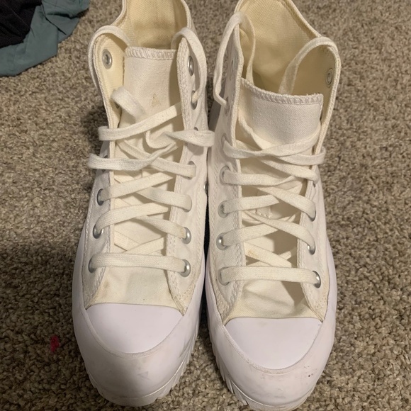 Converse All Stars - Picture 1 of 2